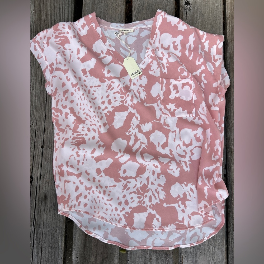 JODIFL pink floral blouse NEW WITH TAGS